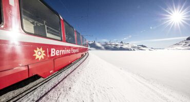 Bernina Express am Lago Bianco