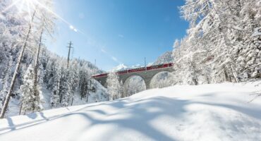 Bernina Express auf dem Albulaviadukt
