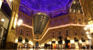 milano-vittorio-emanuele-shopping-gallery©Shutterstock