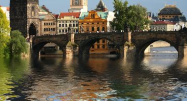 Praga-shutterstock_17521744