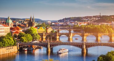 Praga-shutterstock_732188200