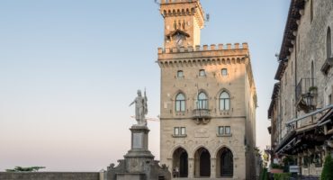 Sanmarino-palazzo-publico-shutterstock_330721703